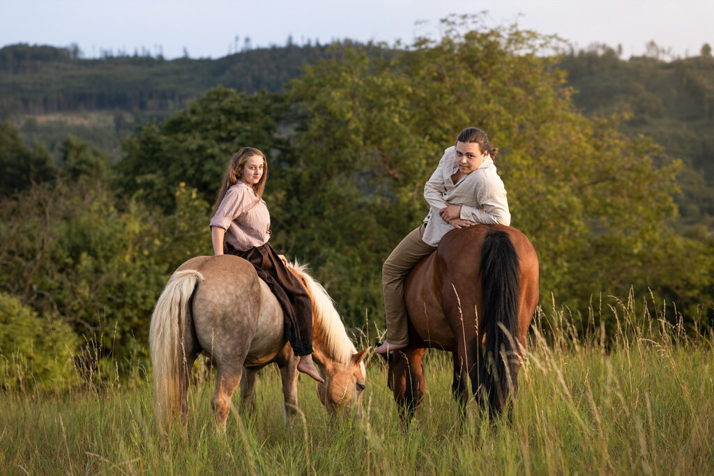 Párové focení s koňmi. Westernové městečko Boskovice. Fotografka JANA Studio Boskovice, Letovice, Blansko, Brno.