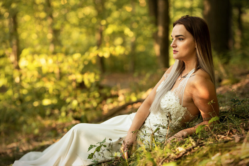 Portrét dívky v lese. Mariánské údolí Brno. Fotografka JANA Studio Boskovice, Letovice, Blansko, Brno.