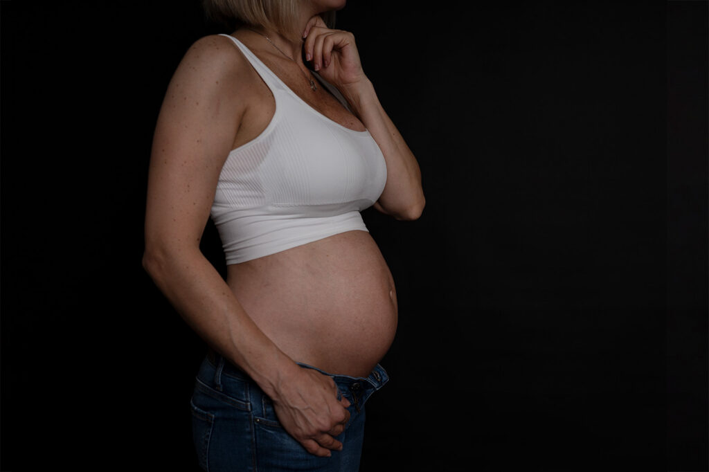 Těhotenské focení, ateliér Letovice. Fotografka JANA Studio Boskovice, Letovice, Blansko, Brno