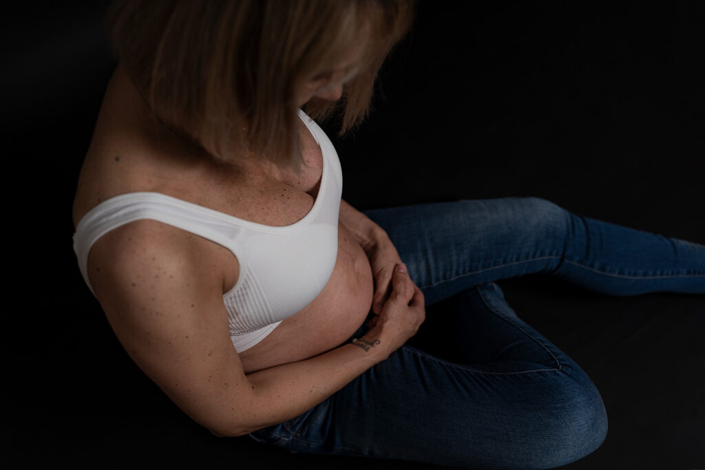Těhotenské focení, ateliér Letovice. Fotografka JANA Studio Boskovice, Letovice, Blansko, Brno
